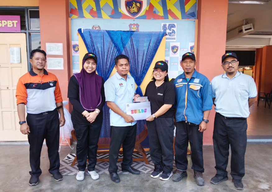 Kanthan and Langkawi Plants Bring Cheer to Students Through Back-to-School Programme